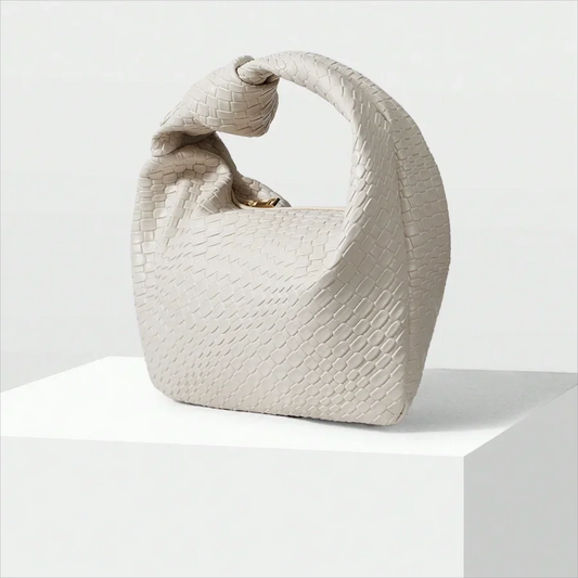 Bolso tejido con nudos