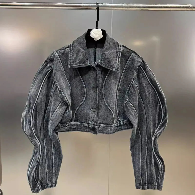 Luna - Chaqueta Line tridimensional