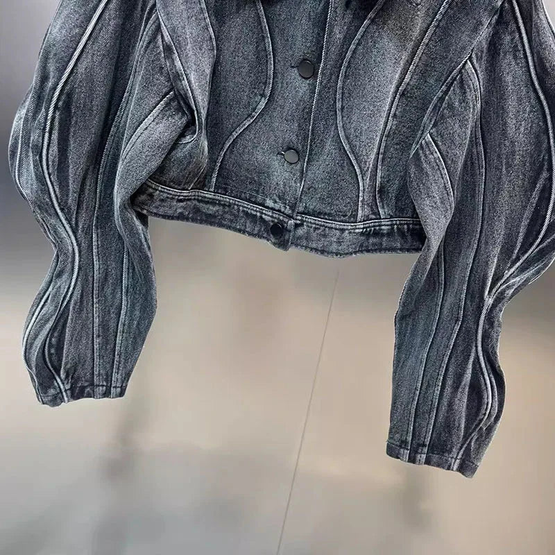 Luna - Chaqueta Line tridimensional